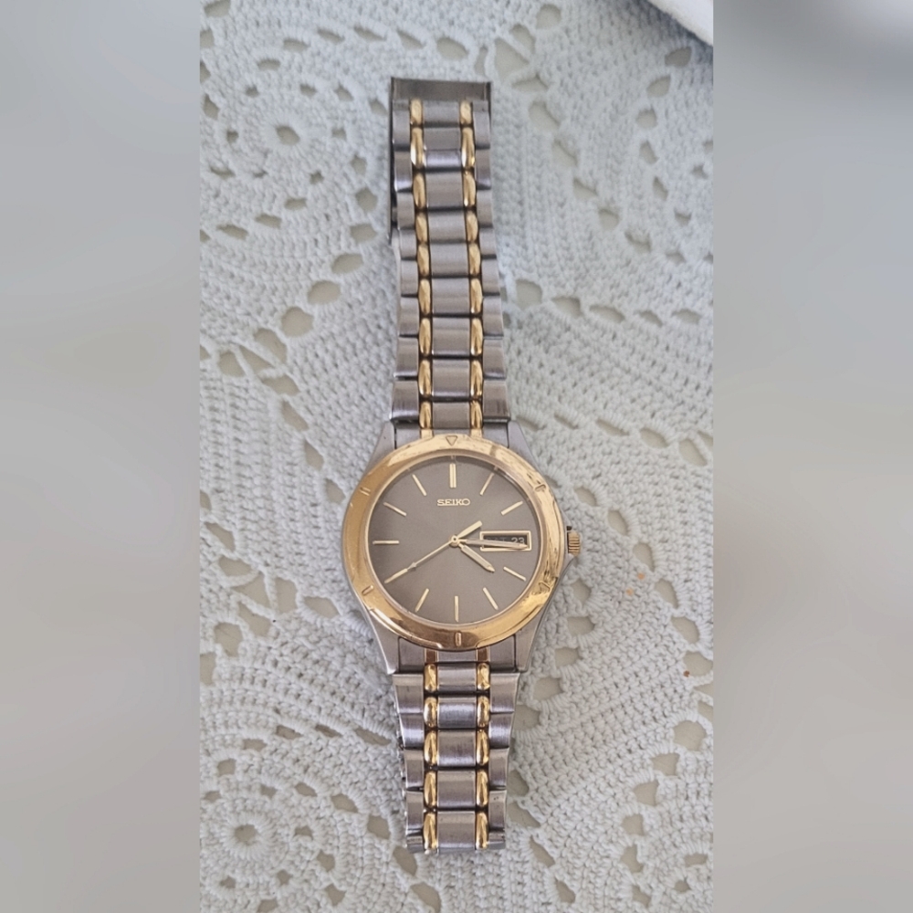 Mens SEIKO watch Pewter & Gold